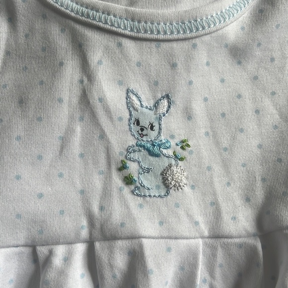 Newborn gown - Picture 2 of 3